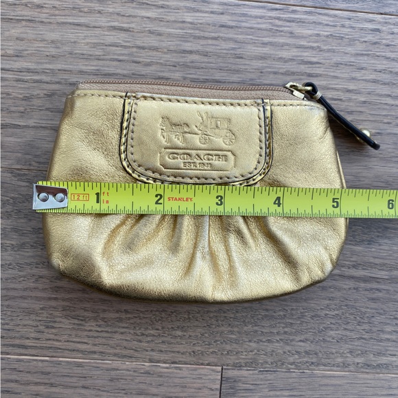 COACH CHANGE PURSE - Picture 5 of 9